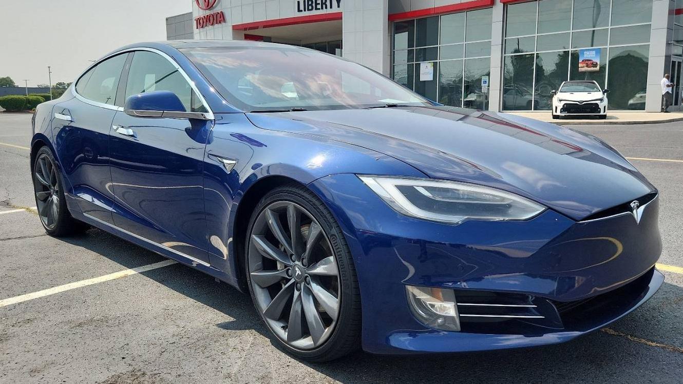 TESLA MODEL S 2017 5YJSA1E24HF196012 image